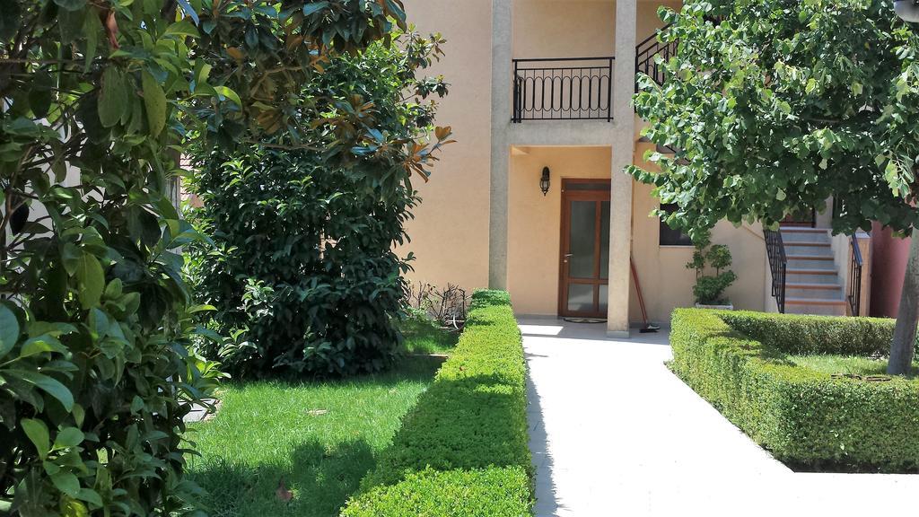 Sole Apartments โกตอร์ ภายนอก รูปภาพ