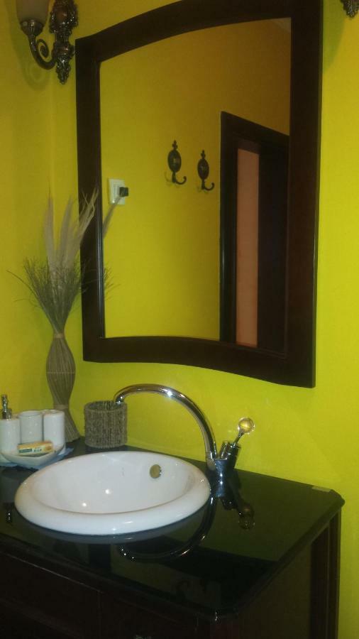 Sole Apartments โกตอร์ ภายนอก รูปภาพ